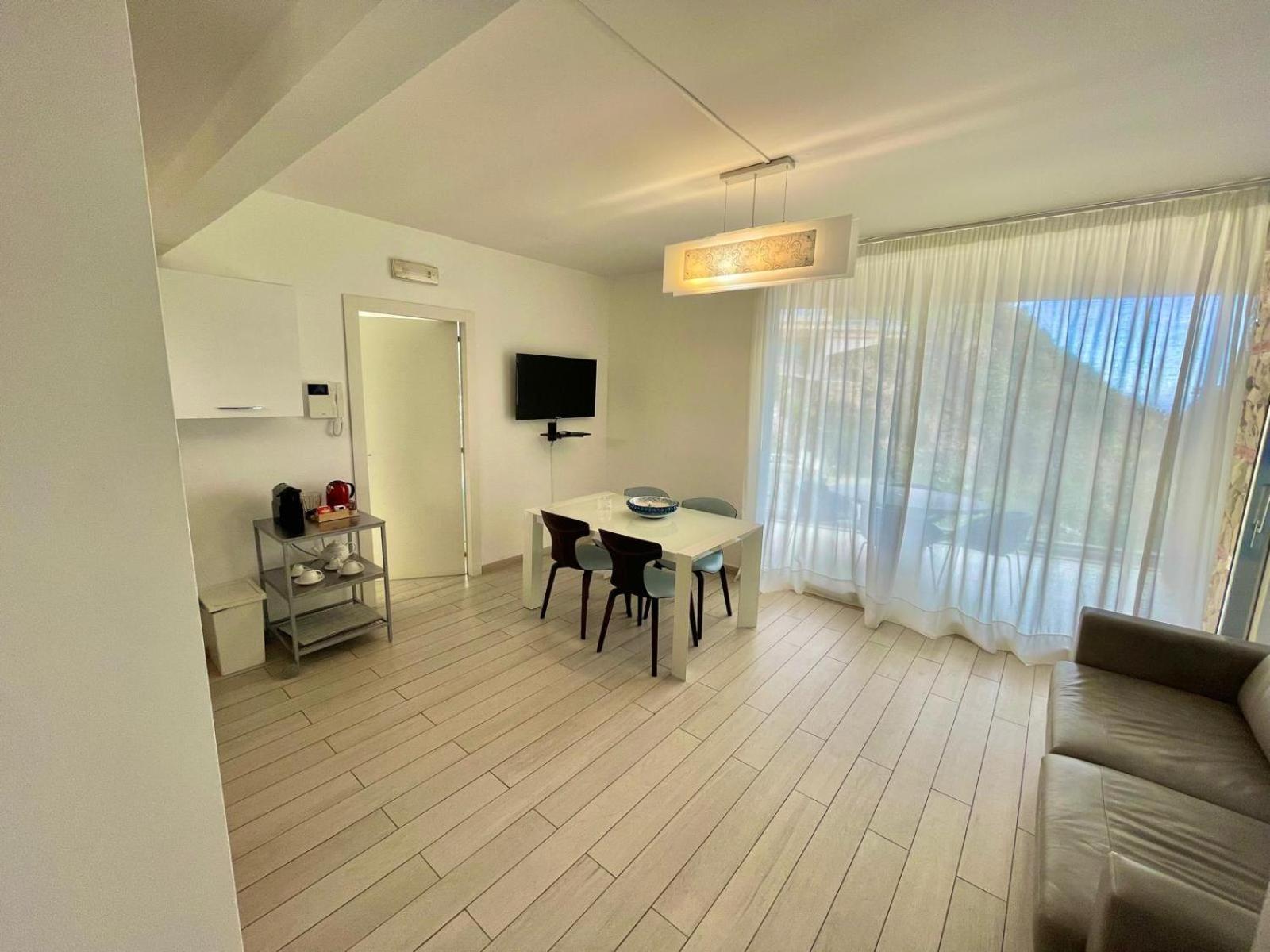 Isola Bella Apartment ตาออร์มินา ภายนอก รูปภาพ